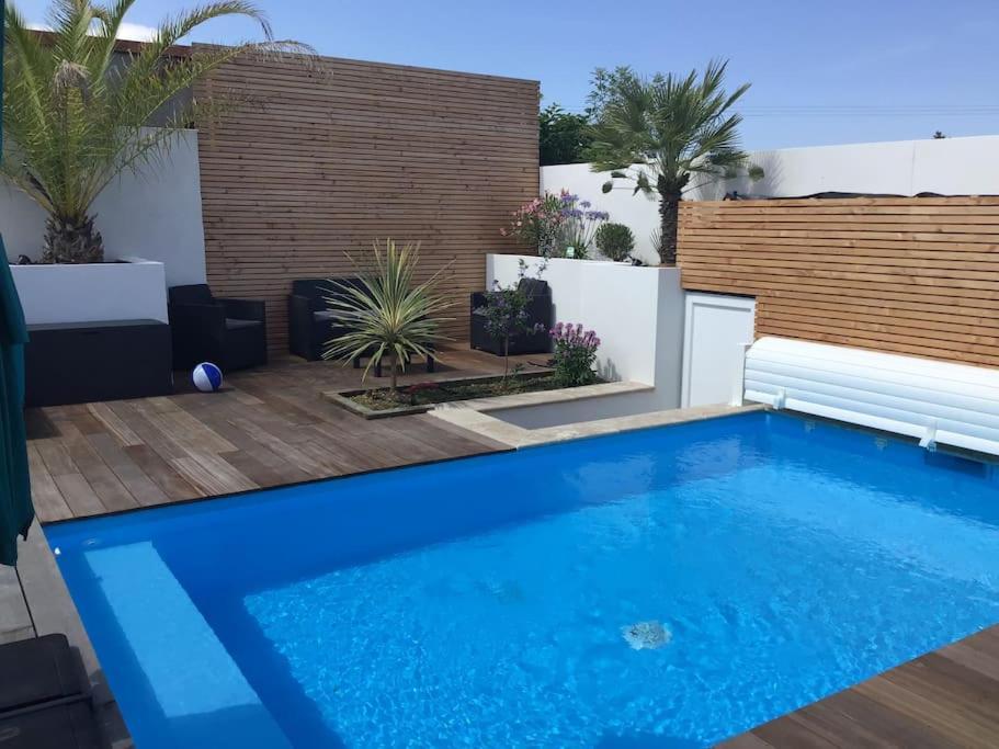 Villa Exceptionnelle Piscine Et Jardin Prive Sejour Haut De Gamme Proche La Rochelle Sainte-Soulle エクステリア 写真